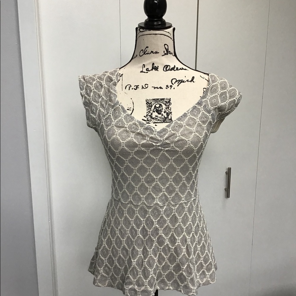 Summer comfort! Lined and feminine.